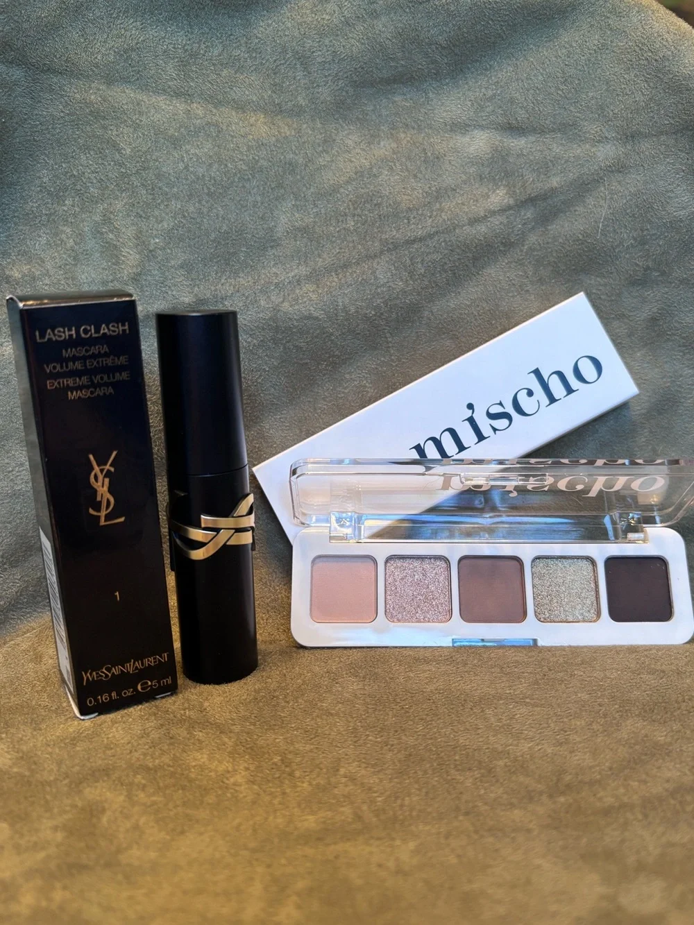 Yves Saint Laurent Lash Class Mascara Noir Black & MISCHO Mini Eyeshadow Pallet